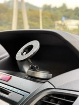 Review image by Emily Davis